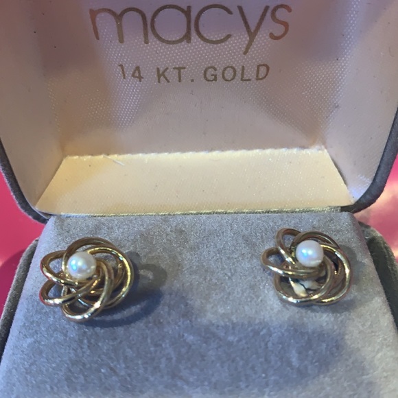 14K Gold and Pearl Knot-design stud earrings. - Picture 2 of 3